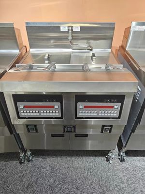 220V Digital Computer Panel Two Pots Four Baskets Open Deep Fryer With Filtration