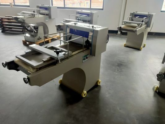 Electric 380V/220V Toaster Moulder Machine
