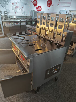 OFE-H413 Auto Lift 4 Pots 4 Baskets Digital Computer Panel With Oil Filter System 28kw Electric&Gas Open Deep Fryer